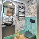 Luxe Apartment